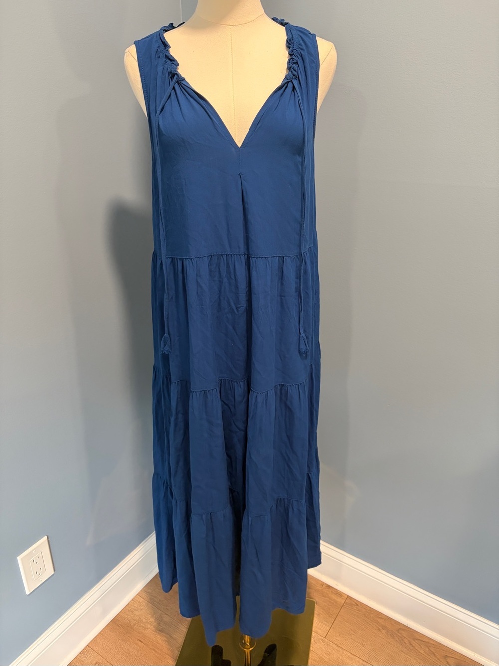 Max Studio Blue Tiered Maxi Dress Medium Sleeveless Boho Cottagecore - Picture 5 of 11